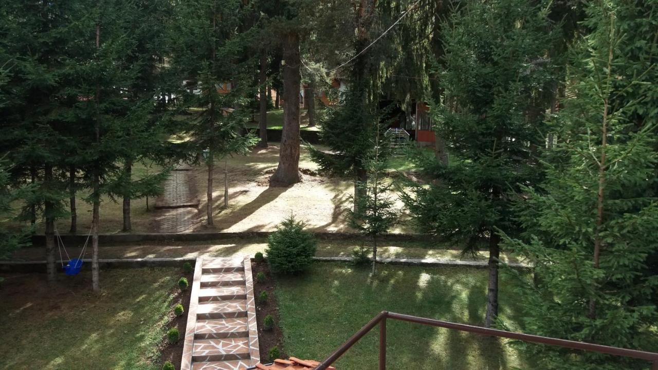 Ваканционно Селище Ива 서르니차 외부 사진