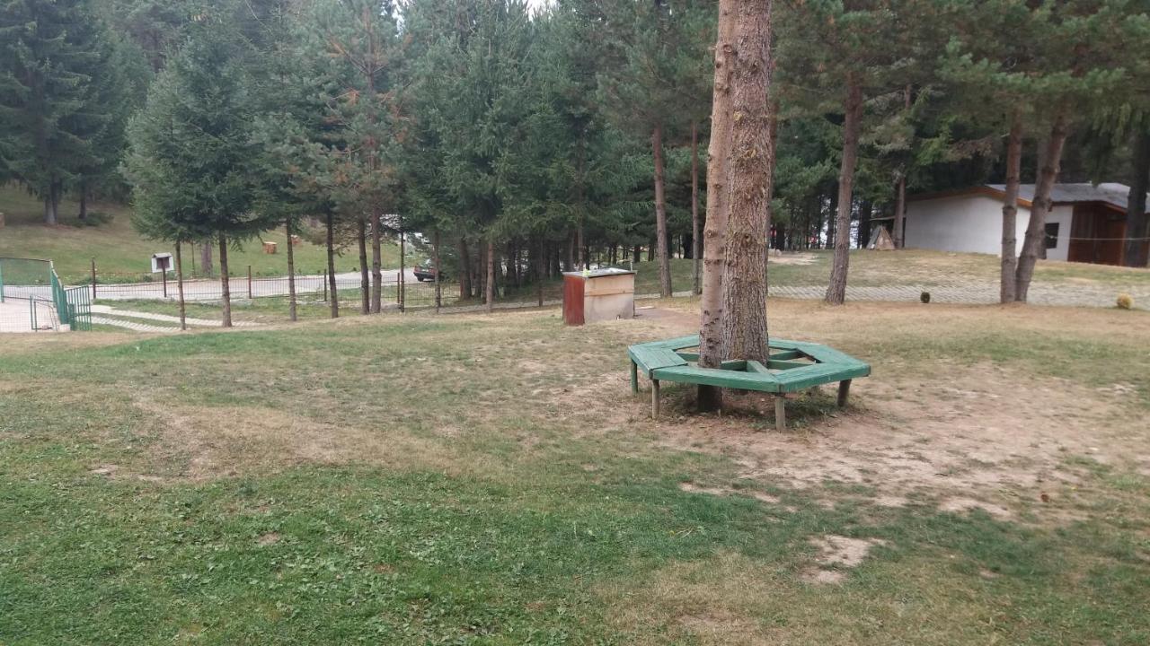 Ваканционно Селище Ива 서르니차 외부 사진