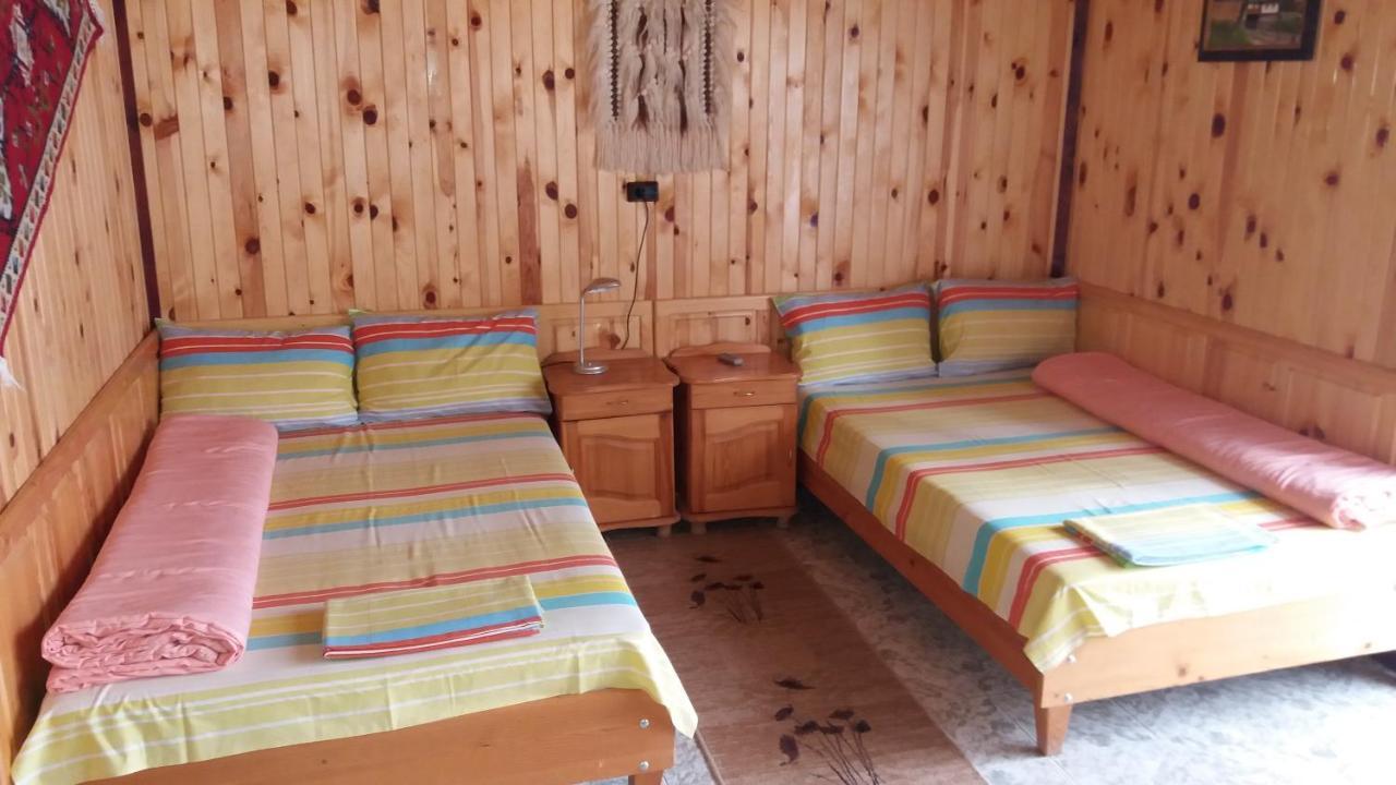 Ваканционно Селище Ива 서르니차 외부 사진